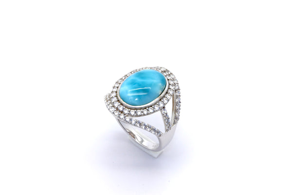 GORGEOUS OVAL SHAPE LARIMAR RING