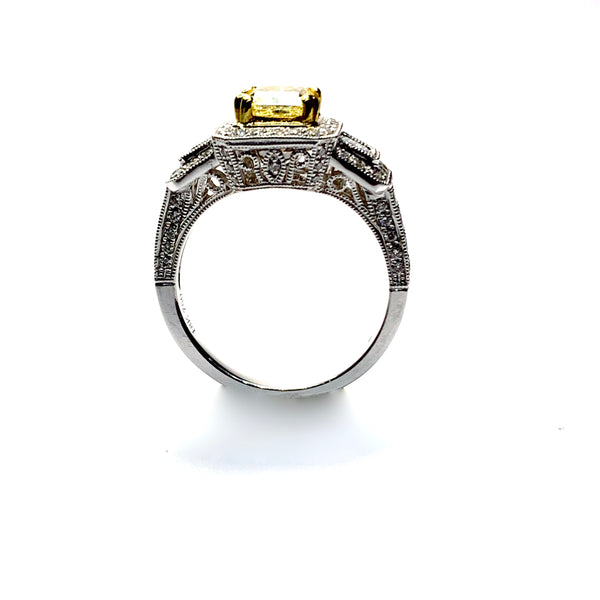 NATURAL YELLOW DIAMOND RING