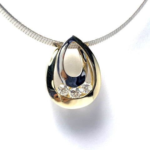 TWO TONE DIAMOND PENDANT