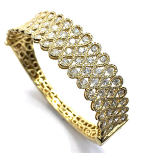 DIAMOND  BANGLE BRACELET